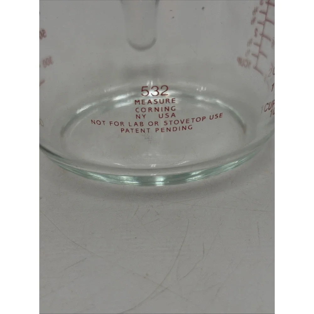 Vintage Pyrex 532 4 CUP 1 Quart 32 oz Measuring Cup Red Block Letters